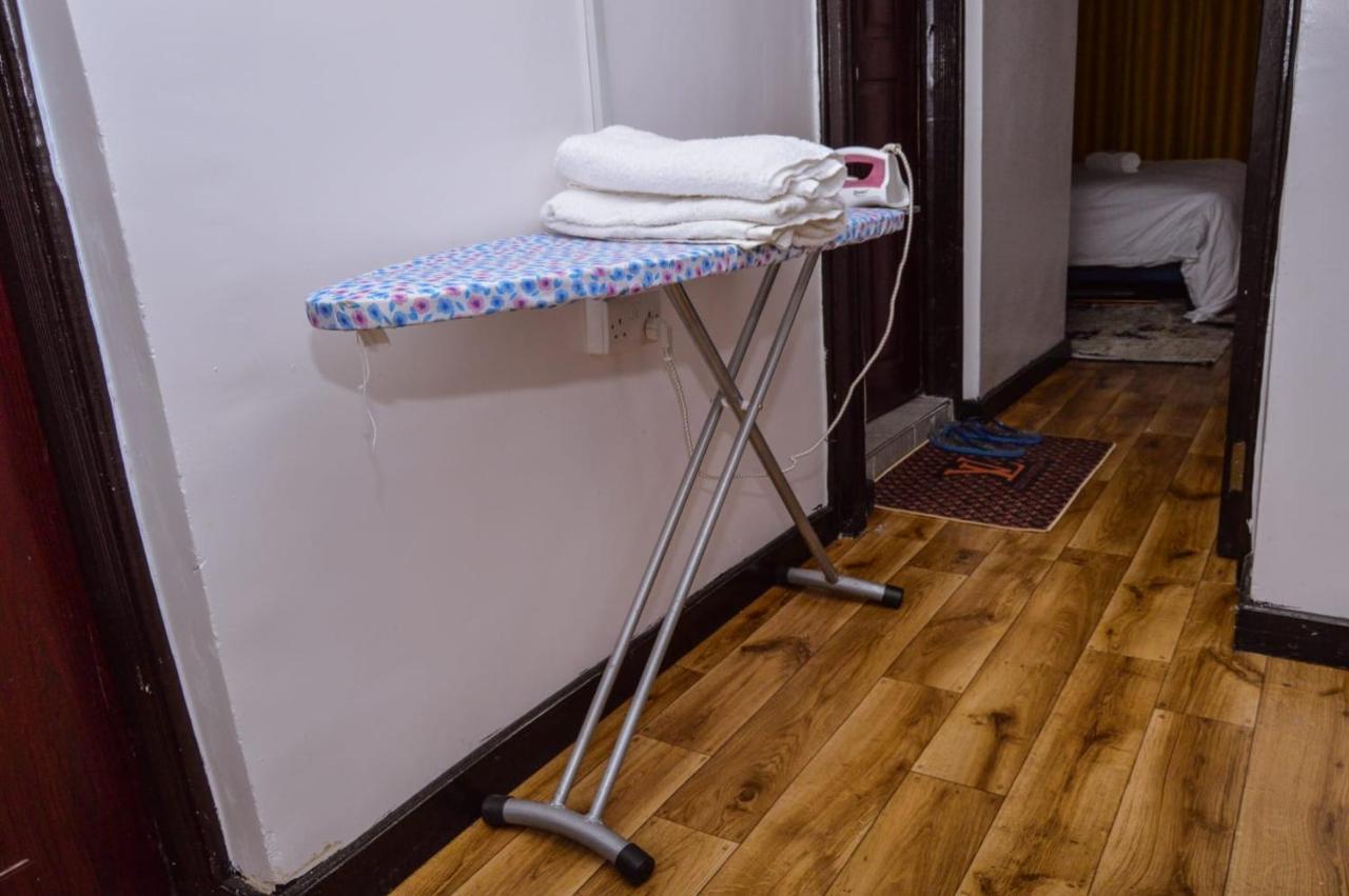Jacky'S Fully Furnished Apartments Nakuru Eksteriør bilde